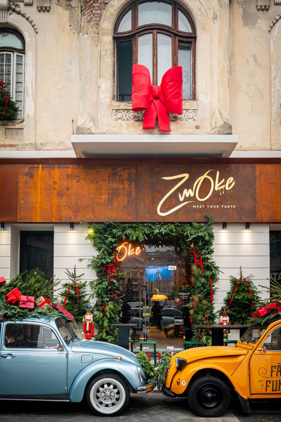 Cele mai frumos decorate clădiri de Crăciun din București în 2024. Unde sunt și cum arată în fotografii noaptea și pe timpul zilei 941434