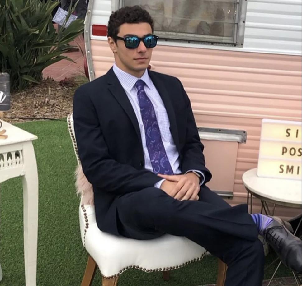 Cazul Luigi Mangione: Tânărul care l-ar fi asasinat pe CEO-ul United Healthcare este acuzat acum și de terorism. Ce spun procurorii 941848