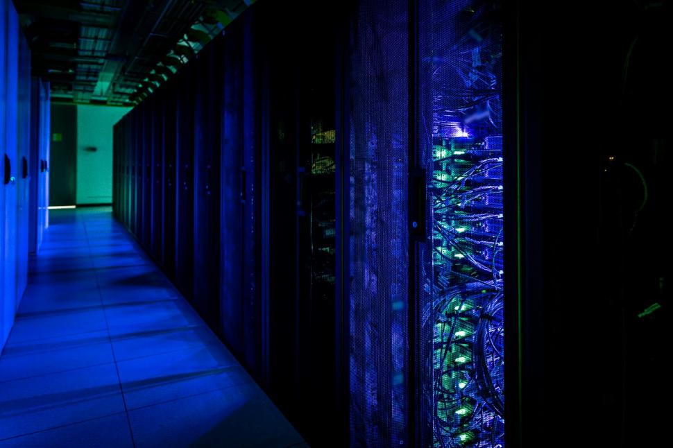 Cum arată serverele de 100 de milioane de euro ale cloudului guvernamental. Pe acestea vor fi stocate informațiilor românilor 942193