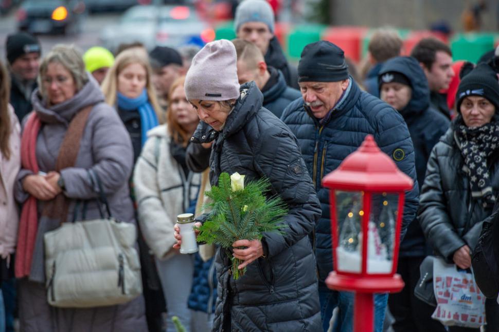 Doliu și furie, după atacul de la târgul de Crăciun din Germania. Imaginile durerii în Magdeburg: „Este o tragedie pentru toată lumea” 942588
