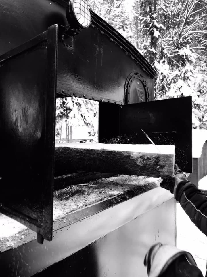 Imagini artistice cu mocănița din Maramureș iarna. Turiștii au rezervat deja locuri în tren pentru acest Crăciun: Cât costă un bilet 941907