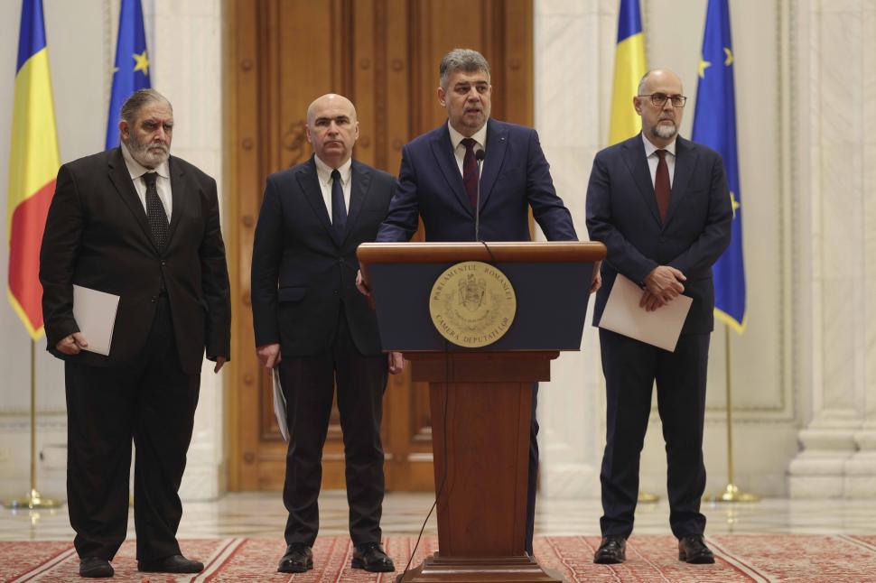 Imaginile zilei de naștere a Guvernului Ciolacu 2: Bolojan supărat, Marcel Ciolacu nervos, Klaus Iohannis mândru 942797