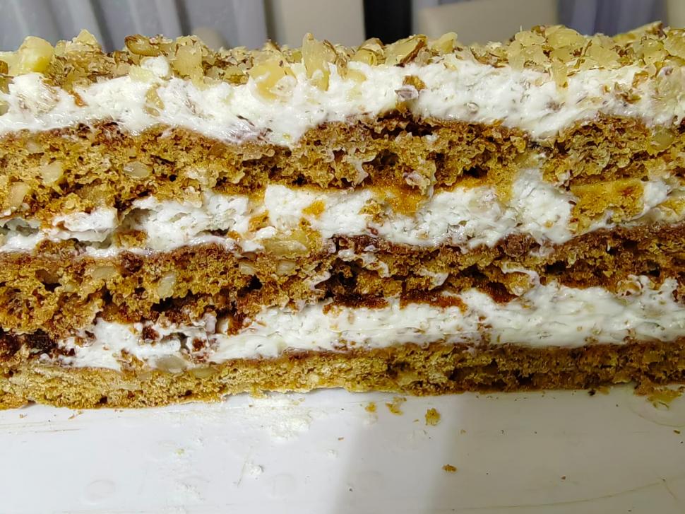 Rețetă veche de prajitură cu „foi odihnite”, transmisă din bătrâni în Maramureș. Este perfectă pentru sărbători 942695