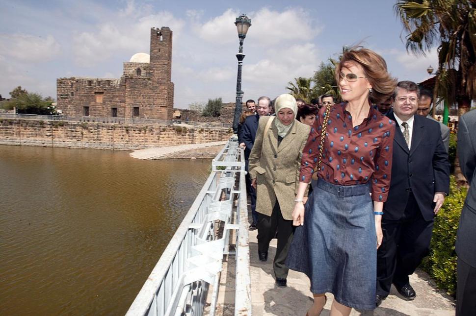 „Trandafirul deșertului” vrea să divorțeze de dictatorul sirian refugiat la Moscova. Asma al Assad vrea să se mute la Londra 942733