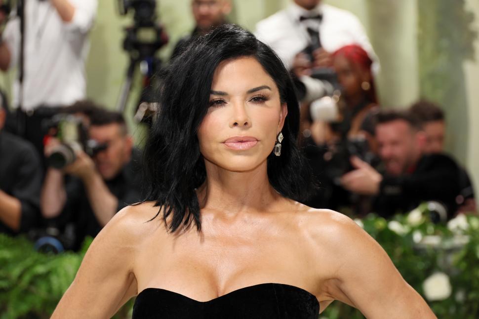 Jeff Bezos a anunțat că nici măcar nu se însoară, după ce toată lumea a început să vorbească de nunta lui de 600 de milioane $ 942965