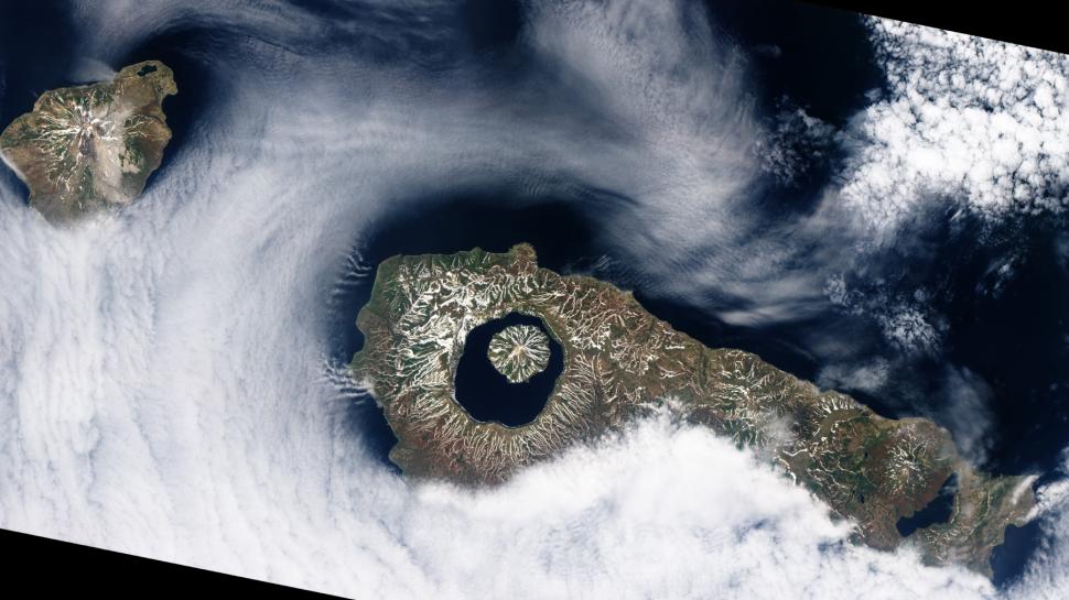 „Lacul de nori”, surprins din spațiu de un astronaut. Unde este și cum se explică fenomenul spectaculos rar numit „strălucire solară” 943785