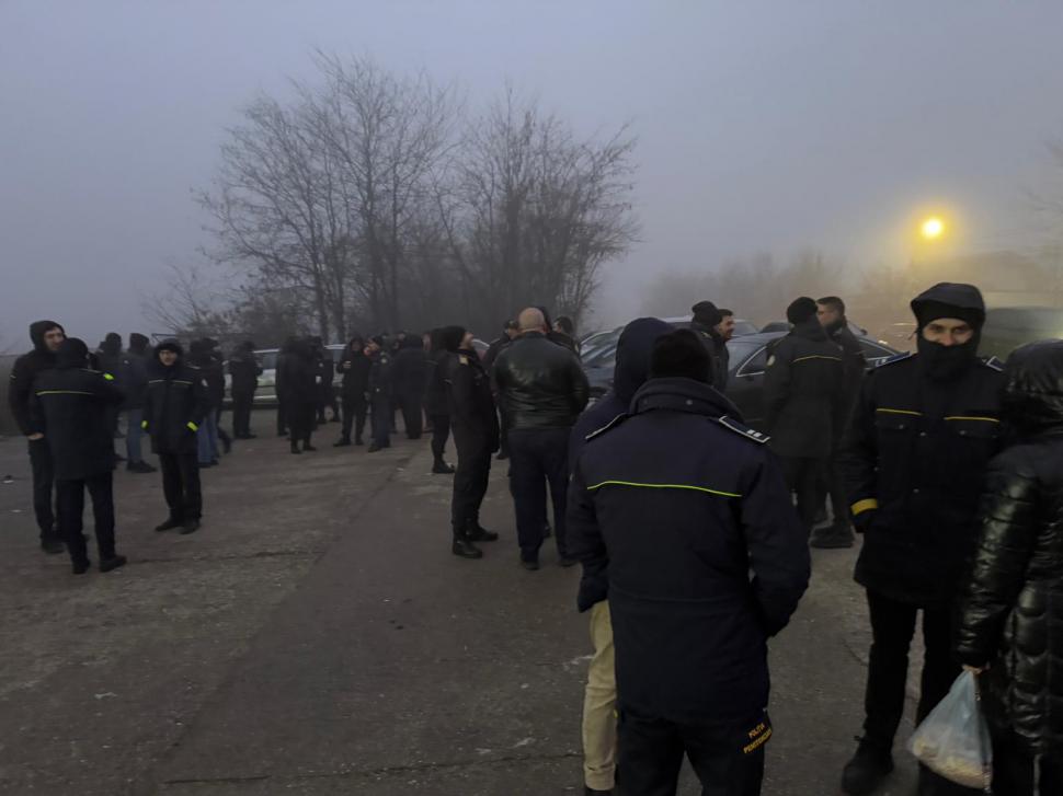 Proteste la penitenciare. Sute de angajați nu vor să lucreze din cauza ordonanței "trenuleț". Deținuții nu sunt duși azi la instanțe 943749
