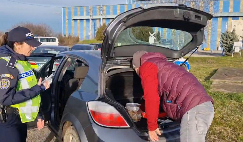 Primele controale în zonele de graniță, după aderarea la Schengen. Poliția verifică mașini și acte: Nu înseamnă că ne oprim, ne adaptăm 944127