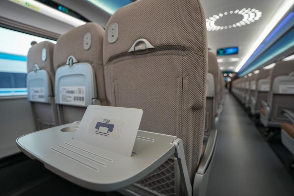 Cum arată ultimul tren de mare viteză făcut în China. A fost testat de mii de ori și ar putea deveni cel mai rapid din lume 944278