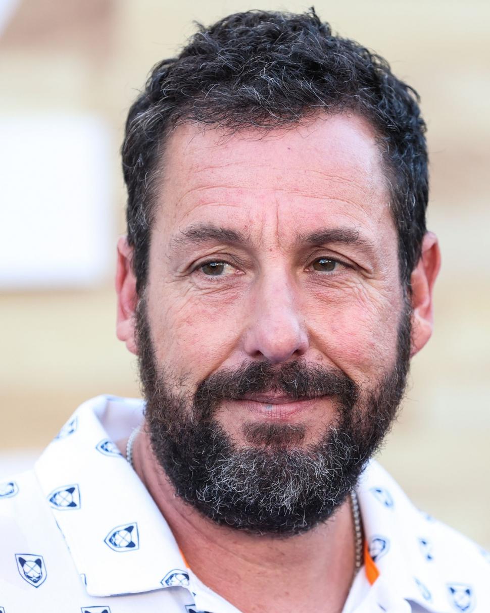 Los Angeles, devastat de mai multe incendii uriașe. Autoritățile au anunțat primele decese. Garda Națională, trimisă să ajute pompierii 944869