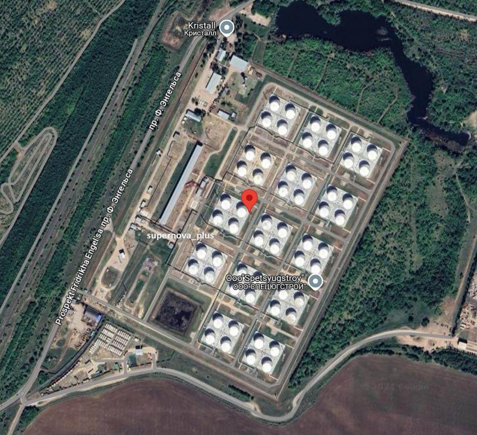 Ucrainenii au lovit cu drone un depozit de petrol care alimenta bombardiere rusești. Imagini cu un incendiu uriaș și explozii puternice 944888