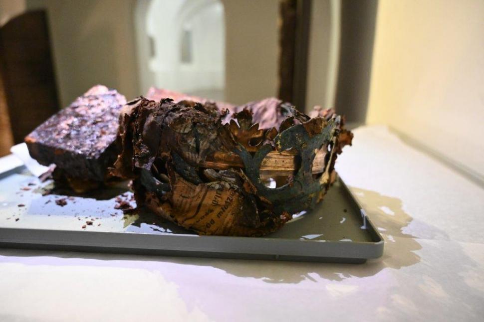 Comori regale pierdute de zeci de ani, recuperate din criptele Catedralei din Vilnius. Cui au aparținut 945294