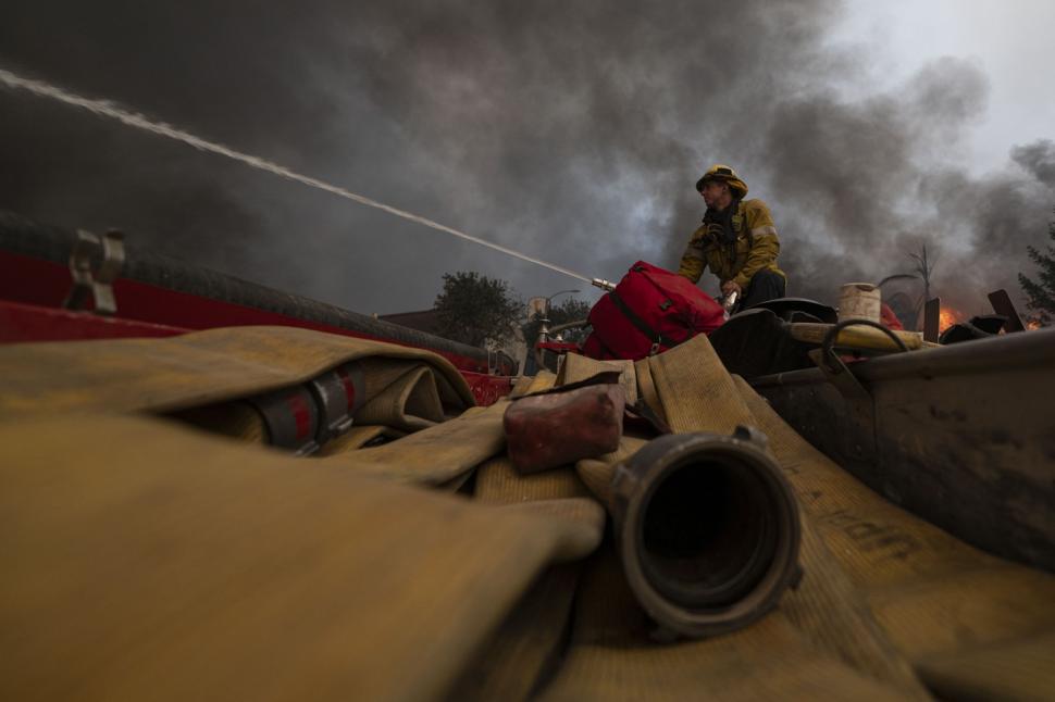 Incendiile din Los Angeles se apropie de semnul Hollywood. Cum arată acum Sunset Boulevard și alte locuri pe care le știm din filme 945156