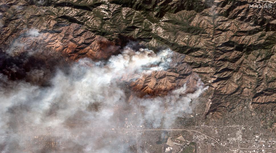 Los Angeles, înainte și după incendiile catastrofale. Imagini apocaliptice din satelit  945328