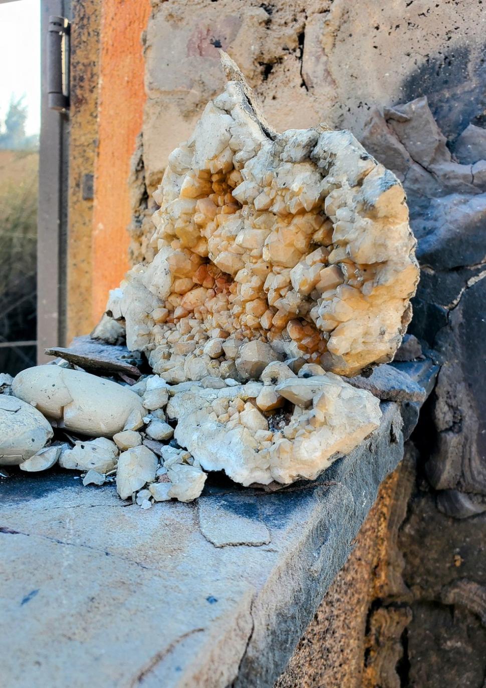 După ce a filmat momentul în care incendiul i-a cuprins casa, vedeta TV Spencer Pratt arată acum ce a mai rămas din ea 945419