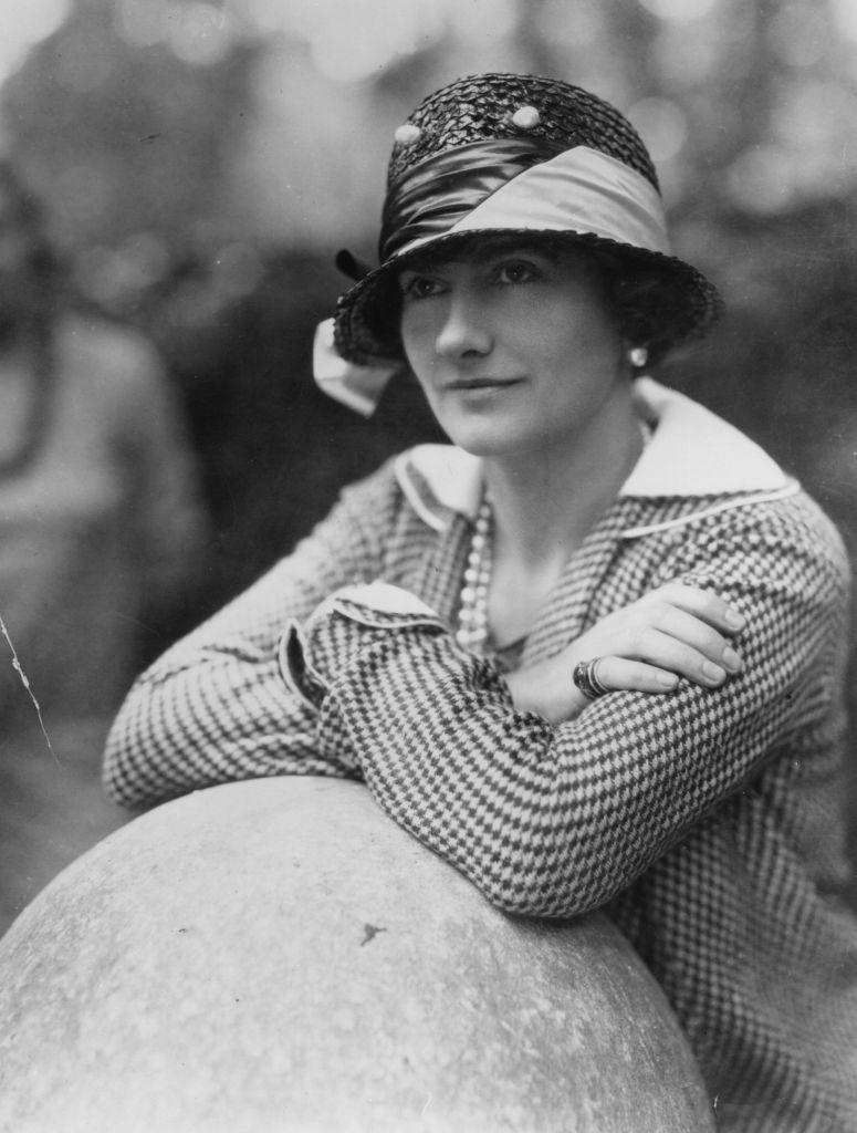 „Moda trece, stilul rămâne”. 54 de ani fără Coco Chanel. Povestea de viață a celei care a revoluționat lumea modei 945570
