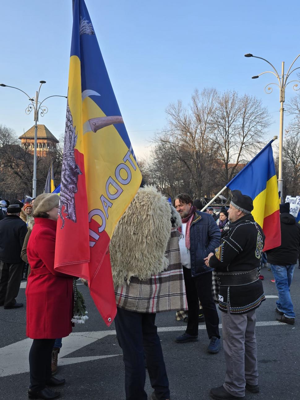 Ce nu s-a văzut la televizor de la protestul AUR. Reportaj incognito în mijlocul manifestanților. „Poate că George nu e în Polonia” 945845