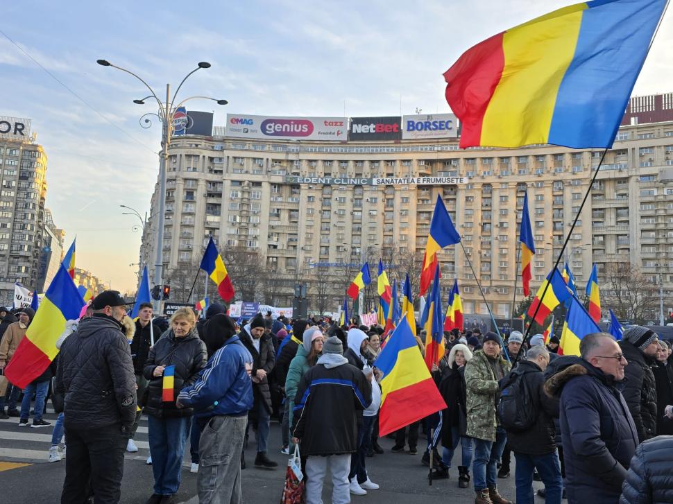 Ce nu s-a văzut la televizor de la protestul AUR. Reportaj incognito în mijlocul manifestanților. „Poate că George nu e în Polonia” 945849