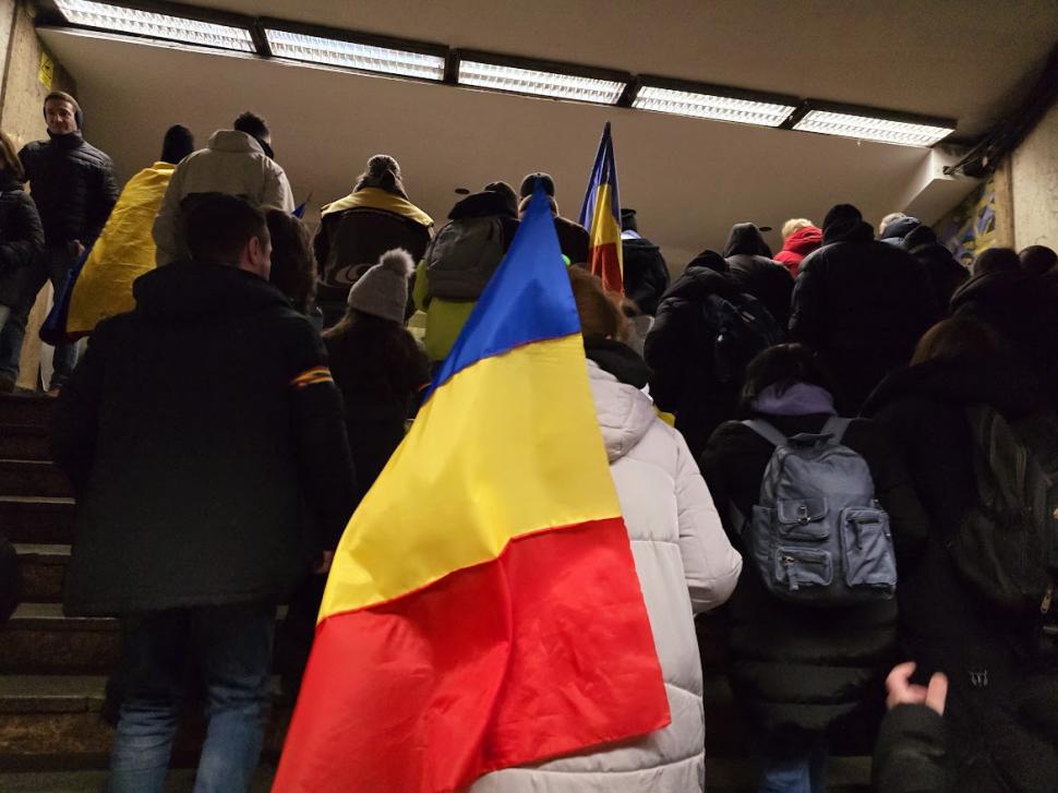 Ce nu s-a văzut la televizor de la protestul AUR. Reportaj incognito în mijlocul manifestanților. „Poate că George nu e în Polonia” 945866