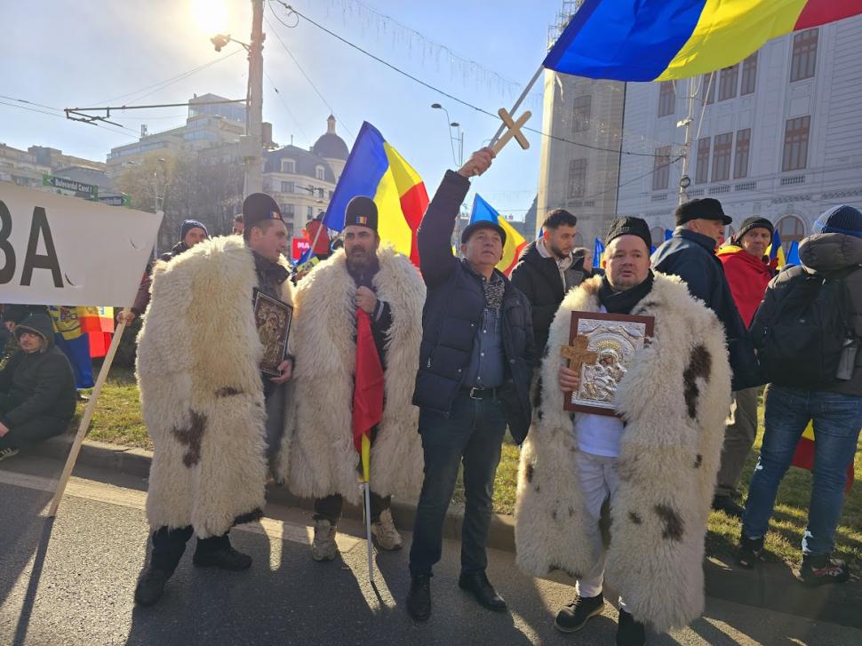 Ce nu s-a văzut la televizor de la protestul AUR. Reportaj incognito în mijlocul manifestanților. „Poate că George nu e în Polonia” 945867