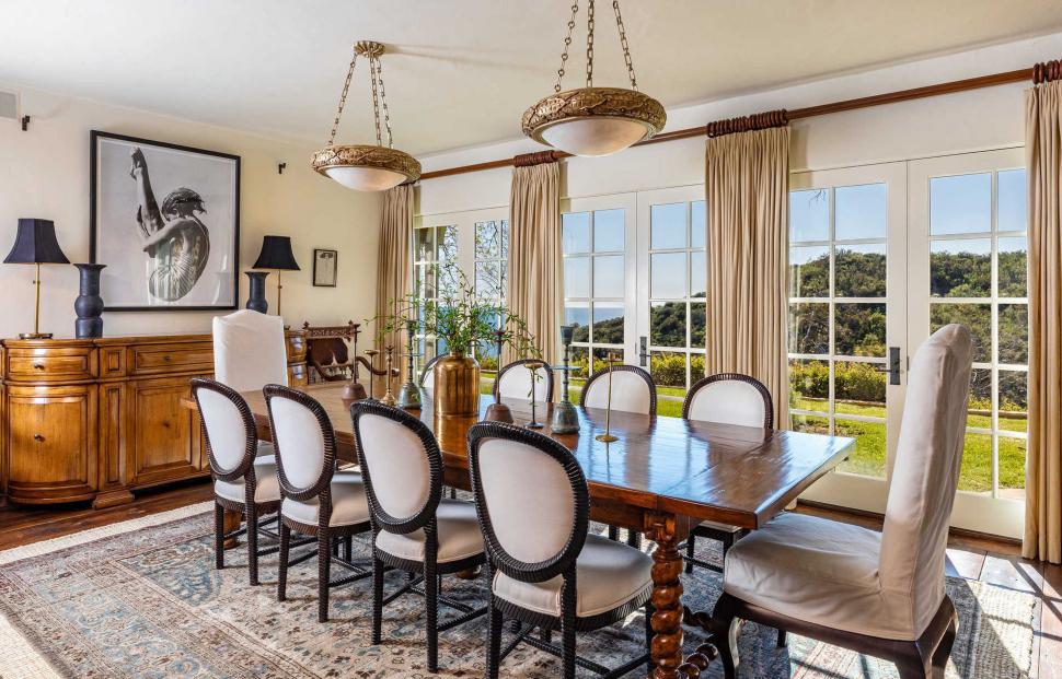 Cum arăta în interior casa de 14,5 milioane de dolari a lui Mel Gibson înainte de a fi făcută scrum de incendiul din Los Angeles  946600