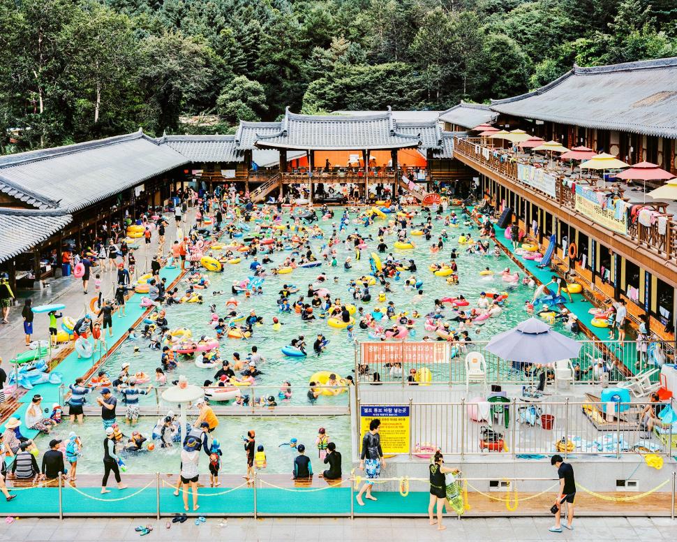 Cum arată relaxarea în țara în care oamenii sunt la serviciu toată ziua 946546