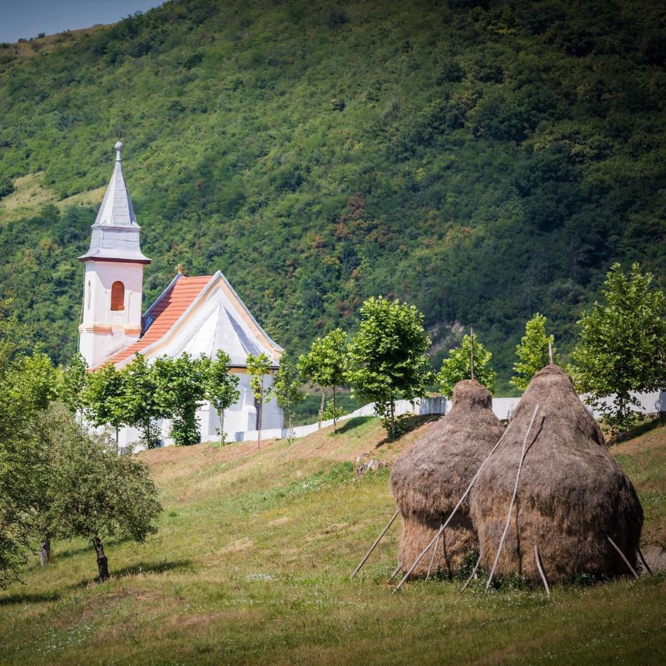 Castelul cu vinuri din România, vechi de 400 de ani, pierdut la cărți și răscumpărat. Cât costă o vizită la Bethlen-Haller  946856