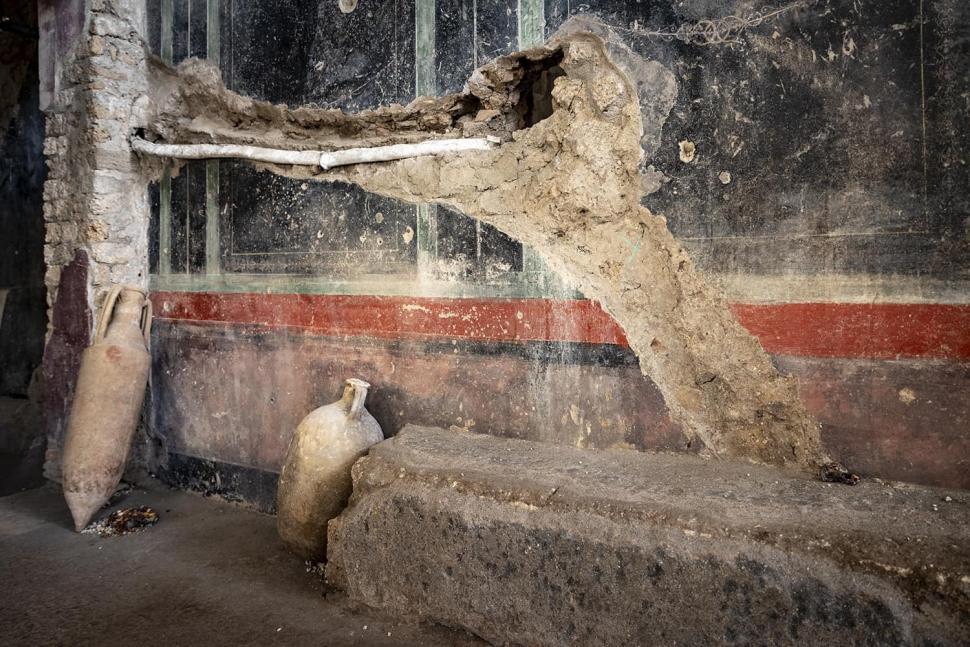 Ultimele descoperiri făcute de arheologi arată luxul spectaculos al Pompeiului. Contrast puternic între viețile bogaților și sclavilor 946946