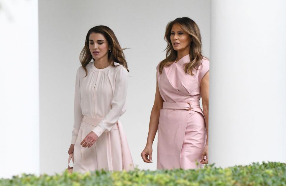 Regina pe care Melania Trump a invitat-o la Mar-a-Lago înainte de învestirea lui Trump. Mesajul transmis după discuția lor 947012