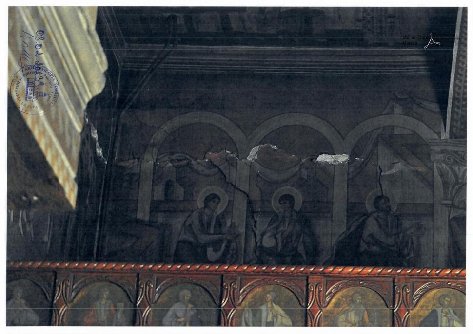 Faleza din Constanța se surpă. Biserica Greacă și Teatrul de Păpuși, la un pas de prăbușire. Iar birocrația blochează consolidările 947966