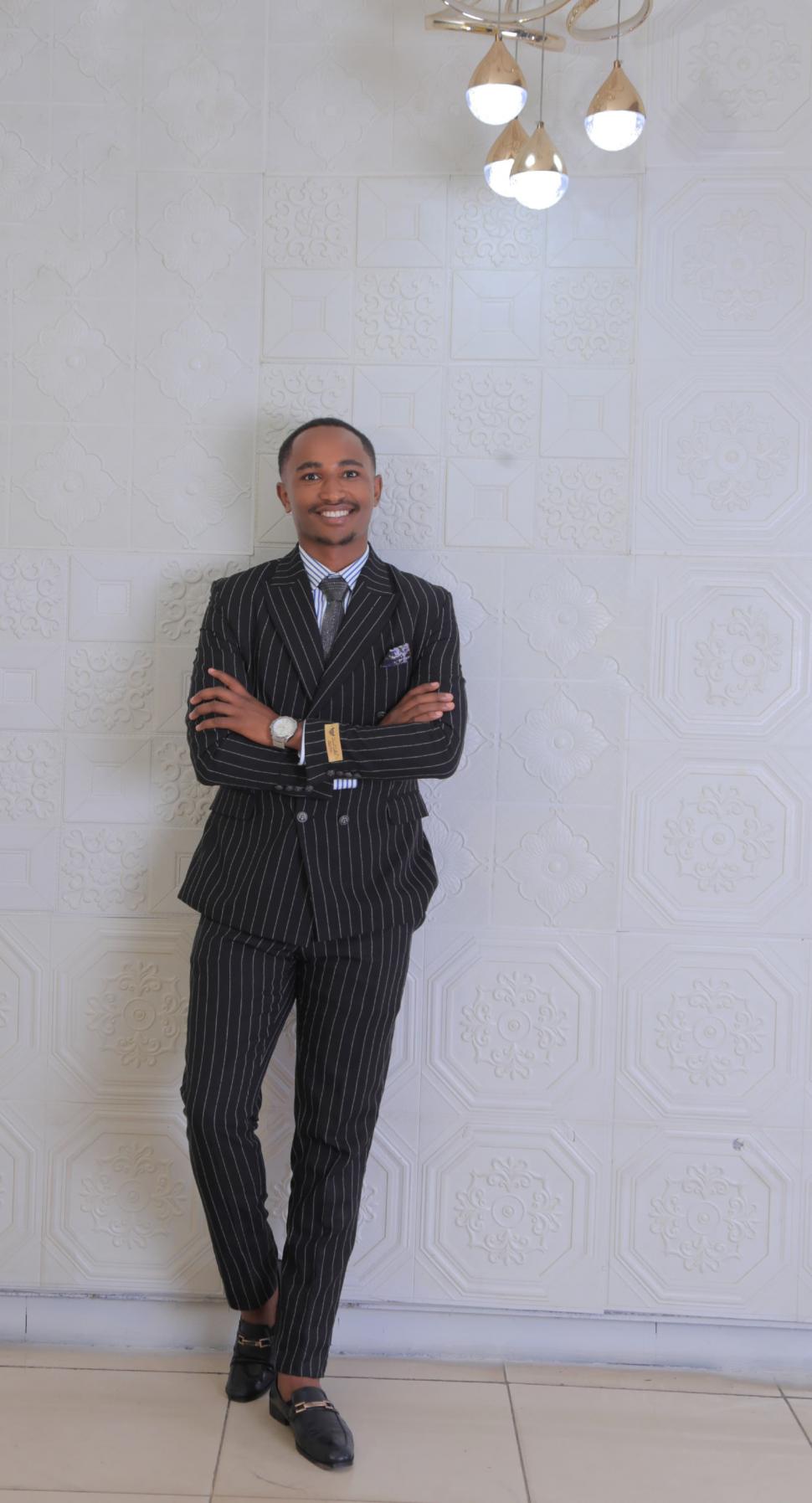 Un inginer etiopian cu MBA a ajuns maestru de caddy în România. ”Țara asta are ceva pentru toată lumea” 947821