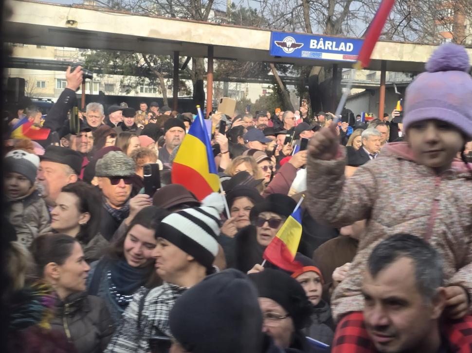 Cum a fost în Trenul Unirii care a plecat din Bucureşti şi a ajuns cu întârziere la Iaşi, din cauza veseliei de la Bârlad şi Vaslui 948193