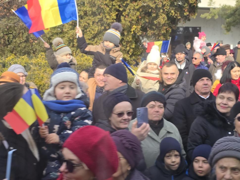 Cum a fost în Trenul Unirii care a plecat din Bucureşti şi a ajuns cu întârziere la Iaşi, din cauza veseliei de la Bârlad şi Vaslui 948197
