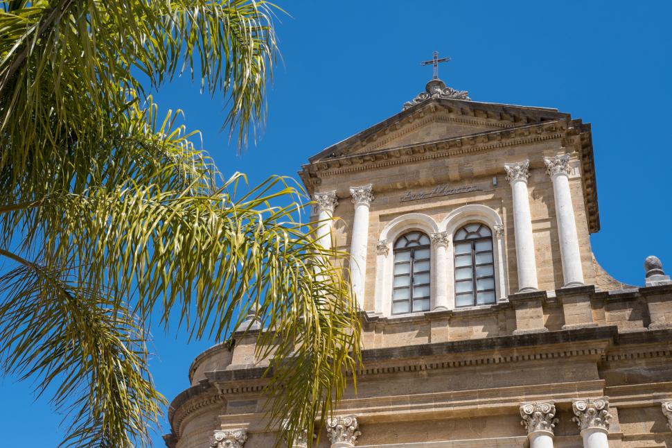 După ce orașele le-au fost luate cu asalt de americani, italienii s-au prins că pot cumpăra și ei case de 1 euro: „Am fost orbi” 948031