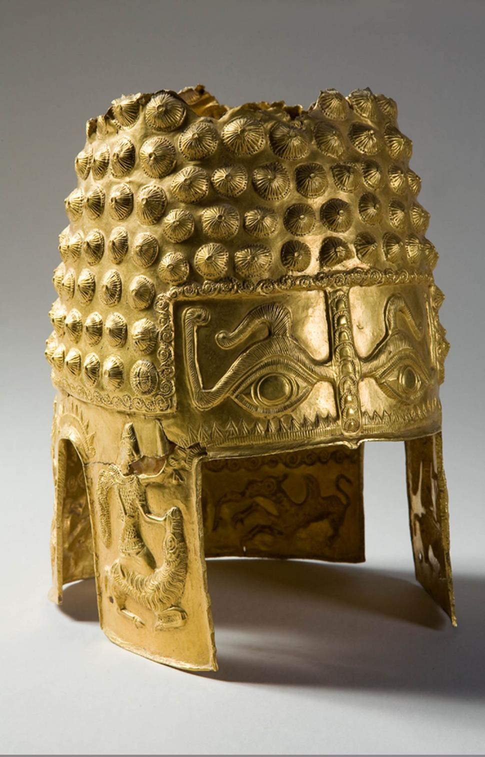 Tezaurul Dacic, furat din Drents. Au dispărut 4 dintre cele mai valoroase artefacte, printre și Coiful de aur de la Coțofenești 948306