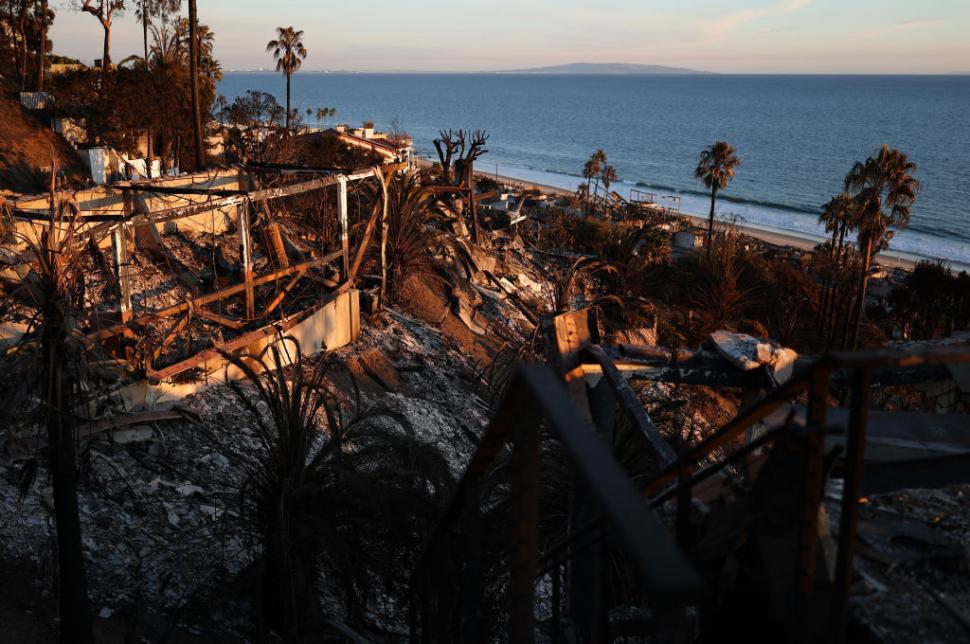 Reconstrucția zonei afectate de incendiile devastatoare din Los Angeles va costa 40 de miliarde de dolari. Cum arată acum orașul 948436