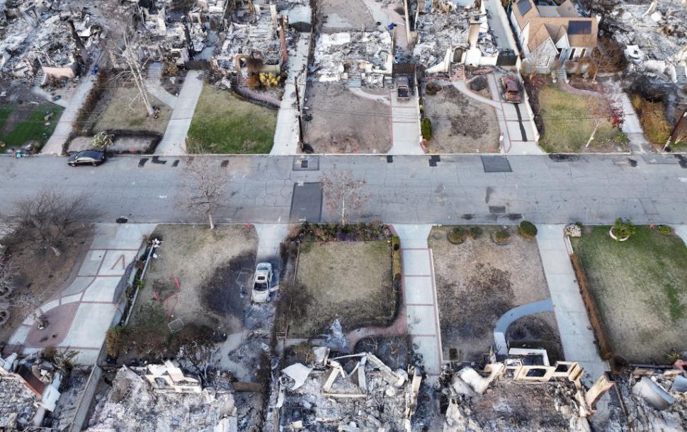 Reconstrucția zonei afectate de incendiile devastatoare din Los Angeles va costa 40 de miliarde de dolari. Cum arată acum orașul 948445