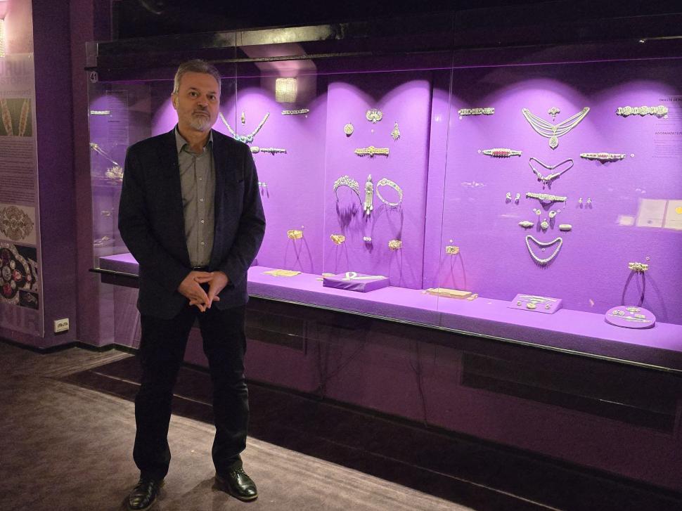 Aurul dacic a fost furat, dar cu Tezaurul de la Pietroasa peste care plouă în Muzeul Național de Istorie, ce facem?  948767