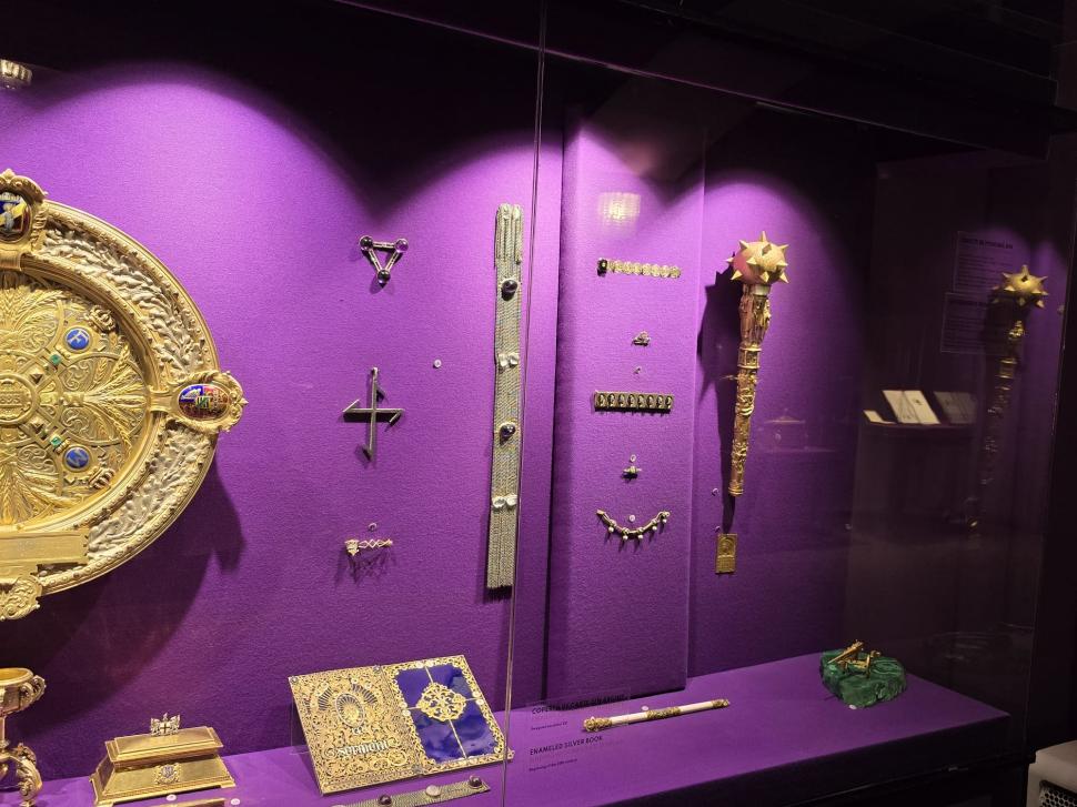 Aurul dacic a fost furat, dar cu Tezaurul de la Pietroasa peste care plouă în Muzeul Național de Istorie, ce facem?  948776