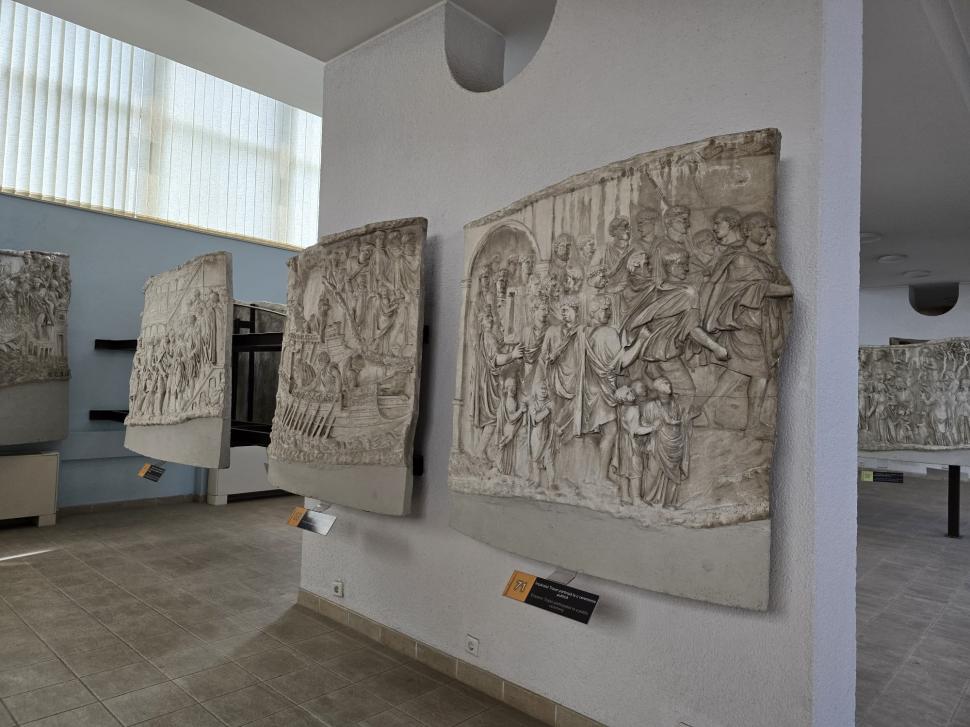 Aurul dacic a fost furat, dar cu Tezaurul de la Pietroasa peste care plouă în Muzeul Național de Istorie, ce facem?  948785