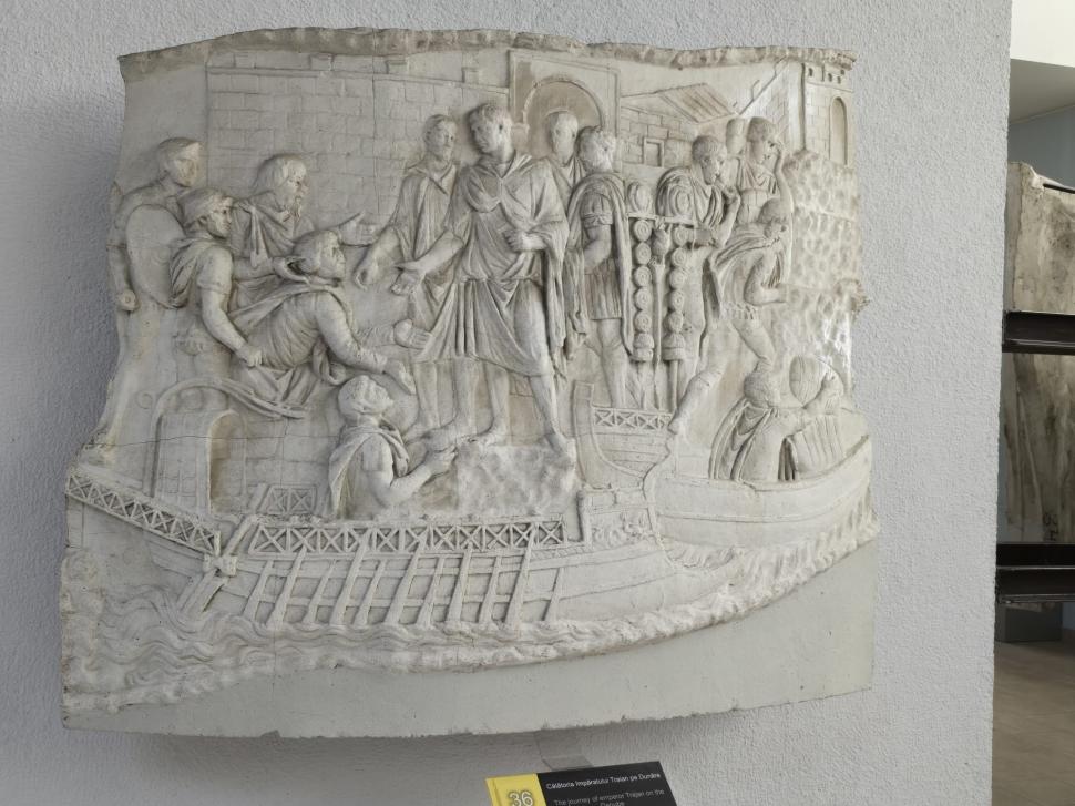 Aurul dacic a fost furat, dar cu Tezaurul de la Pietroasa peste care plouă în Muzeul Național de Istorie, ce facem?  948786