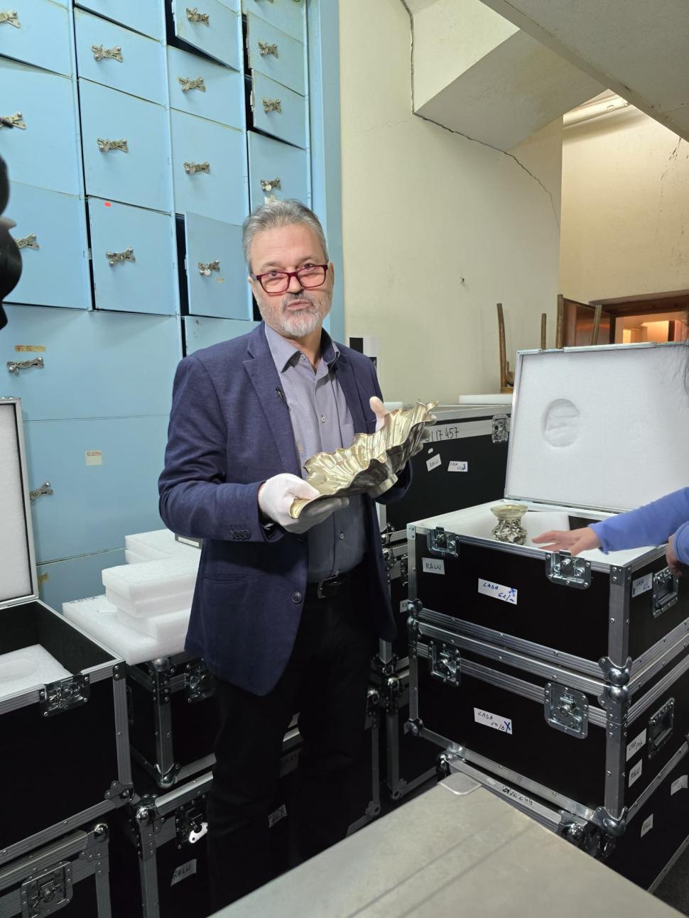 Aurul dacic a fost furat, dar cu Tezaurul de la Pietroasa peste care plouă în Muzeul Național de Istorie, ce facem?  948807