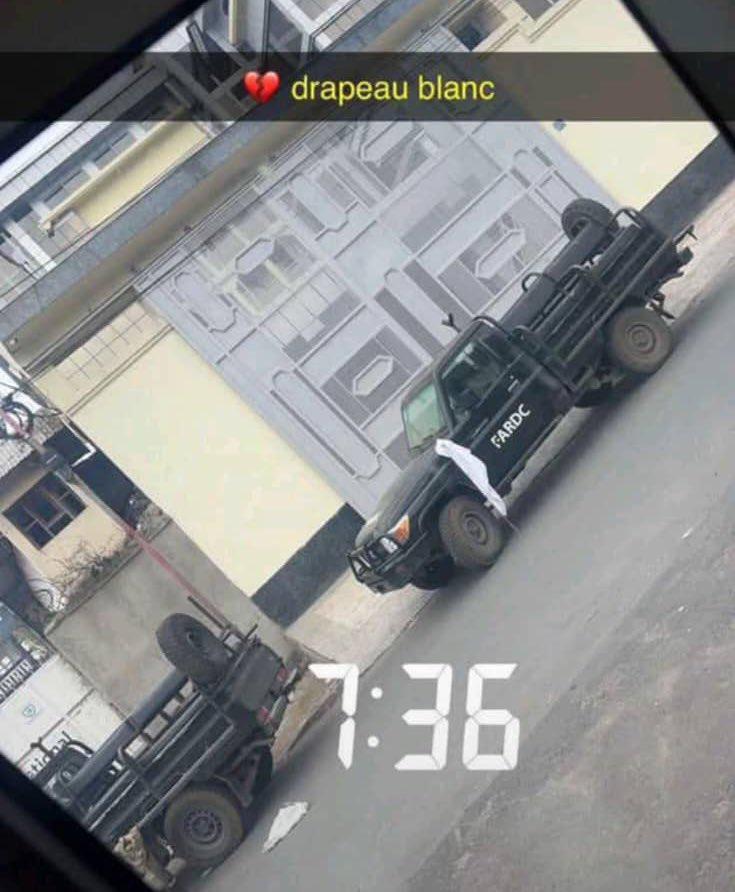 Imagini exclusive cu operațiunea de evacuare a mercenarilor români din Congo. Au trecut granița în Rwanda 949039