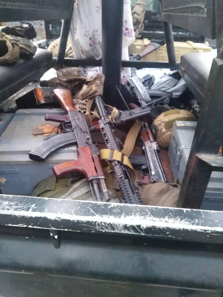 Imagini exclusive cu operațiunea de evacuare a mercenarilor români din Congo. Au trecut granița în Rwanda 949040