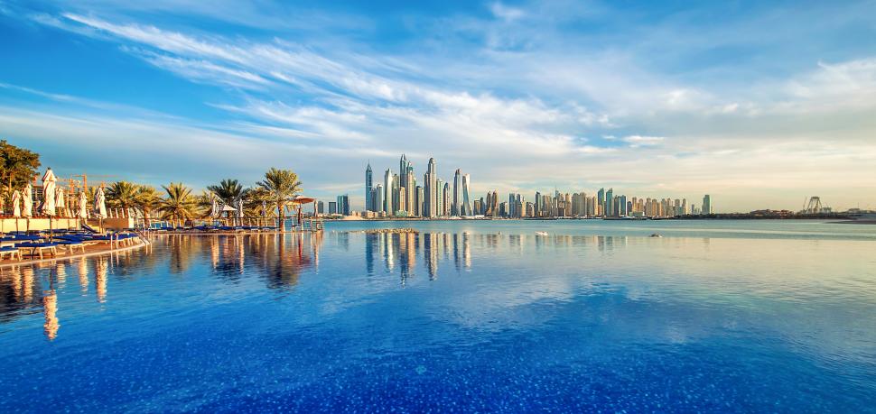 Străinii se mută în Dubai, atrași de lux și de soare. Apoi își dau seama care este capcana în care au căzut 949020