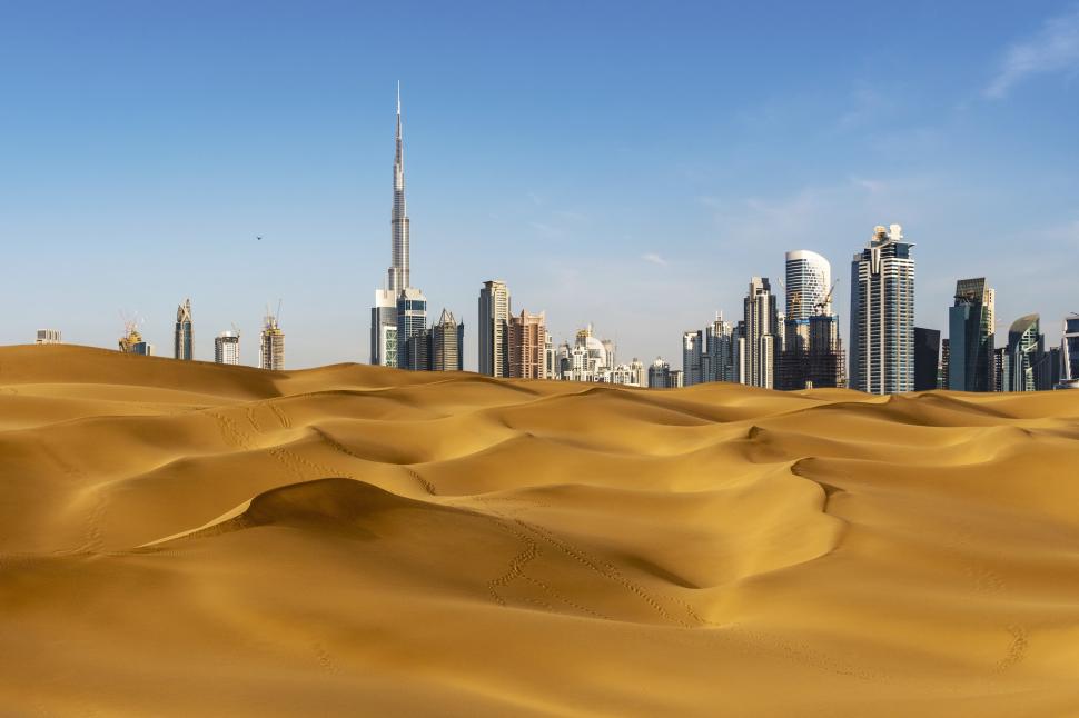 Străinii se mută în Dubai, atrași de lux și de soare. Apoi își dau seama care este capcana în care au căzut 949028