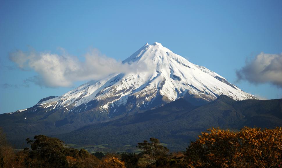 Un munte din Noua Zeelandă a primit prin lege calitatea de persoană. Are, de-acum, drepturi și obligații ca orice om 949421