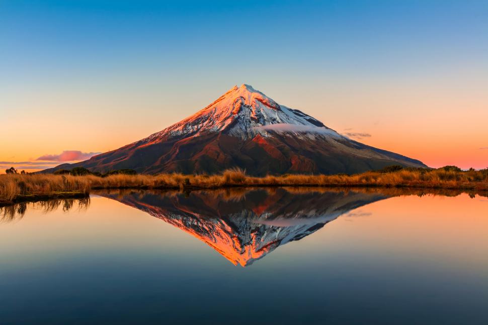 Un munte din Noua Zeelandă a primit prin lege calitatea de persoană. Are, de-acum, drepturi și obligații ca orice om 949431