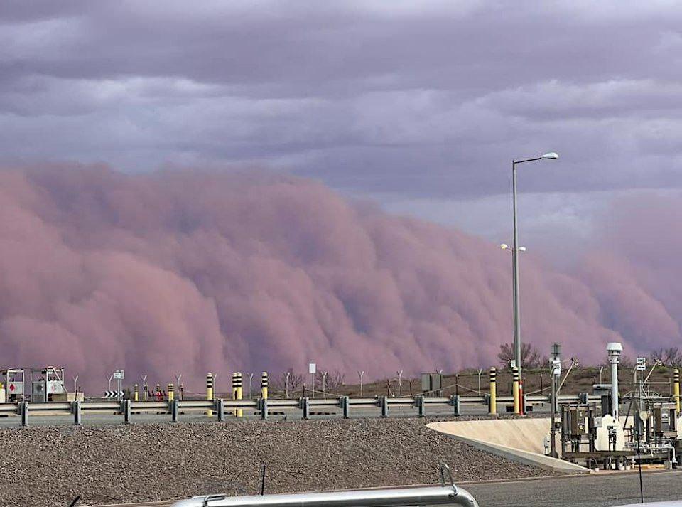 Peisaj apocaliptic în Australia: Imagini cu o furtună de praf uriașă, asemănată cu scenele din filmele cu Indiana Jones 949593