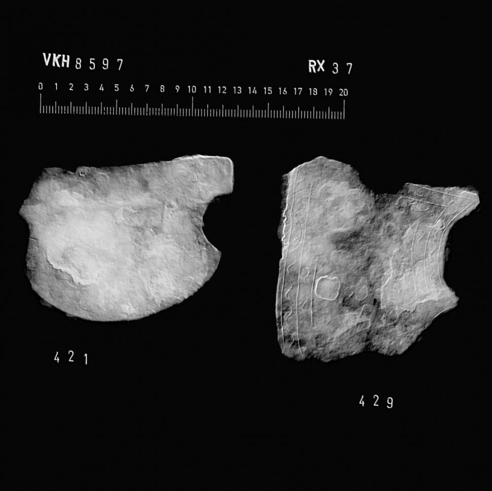 Descoperire arheologică „excepțional de rară”: Un coif roman, vechi de 1.500 de ani, a fost găsit în timpul lucrărilor la o autostradă 950007